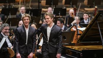 Philharmoniker spielen ein Programm mit scharfen Kontrasten
