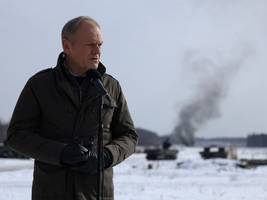 Polen: Streit über Rüstungsmilliarden aus Brüssel