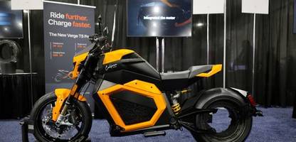 Motorrad mit Feststoffakku aus Finnland: Zu gut, um wahr zu sein – oder?