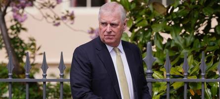 „gesetz muss seinen lauf nehmen“: ex-prinz andrew nach festnahme wieder frei