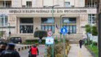 neapel: zweijähriger nach fehlerhafter herztransplantation gestorben