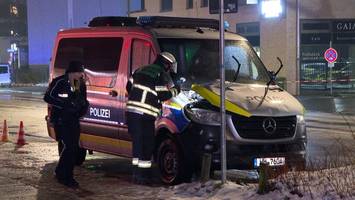 explosion an einsatzbus der polizei in hoheluft-west – staatsschutz ermittelt