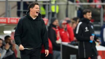 wieder zwei gelbe karten für hsv-trainer: steckt dahinter sogar ein plan?