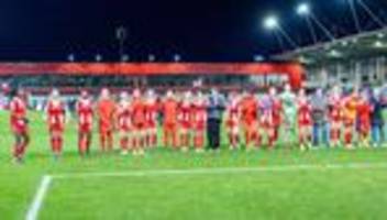 Bundesliga der Fußballerinnen: Münchner jubeln beim Matthäus-Besuch - Bayern wird Meister