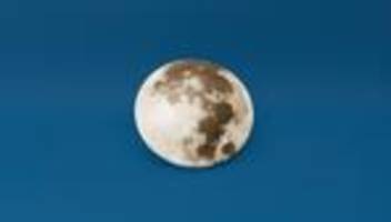 Mondlampe: Weltraumtrash