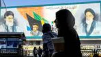 regierungskritik im iran: studenten demonstrieren in teheran gegen iranische führung