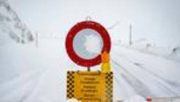 Wetter: Lawinenlage brisant: Sieben Tote in Österreich