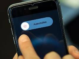 mehr achtsamkeit, weniger stress: von autofasten bis digital detox: so vielfältig ist fasten