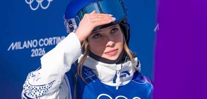 Ailing Eileen Gu bei Olympia 2026: Erst gewinnt sie Gold, dann erfährt sie vom Tod ihrer Oma