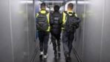 eu-migrations- und asylpaket: eu-staaten stimmen abschiebungen in drittstaaten final zu