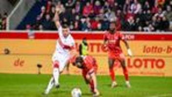 Falsche Abseitslinie gezogen?: Große VAR-Wut bei Demirovic: Ärmste Sau auf dem Platz