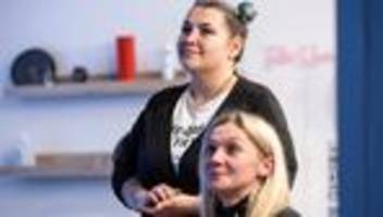 Jahrestag: Ukraine-Flucht: 17.800 Menschen kamen 2024 nach Hessen