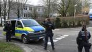 jugendgewalt: messerangriff an schule in bretten, 13-jähriger festgenommen