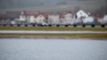 Wetter in Bayern: Flüsse und Bäche treten über die Ufer