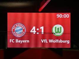 klatsche im spitzenspiel: vfl wolfsburg gratuliert frauen des fc bayern zur meisterschaft