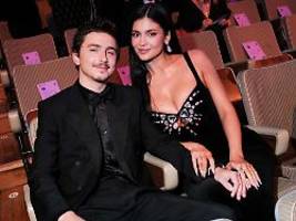 Pärchen-Auftritt bei den BAFTAs: Kylie Jenner tröstet Timothée Chalamet