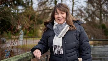 „es ist schwer, trost zu spenden, wenn man ihn selbst braucht“