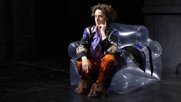 Mit Prügeleien in ein neues Leben: „Der erste fiese Typ“