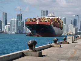 trumps zollpolitik: eu schiebt das handelsabkommen mit den usa auf