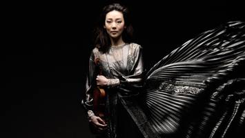 eine ausnahmegeigerin in der laeiszhalle: clara-jumi kang lässt hamburg träumen