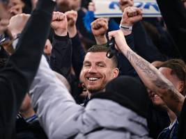 edin dzeko in der 2. liga: schalke hat wieder einen bescheidenen könig