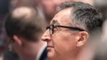 Brandstiftung im Wahlkampf?: Röhrchen hätte keinen gefährlichen Brand auslösen können