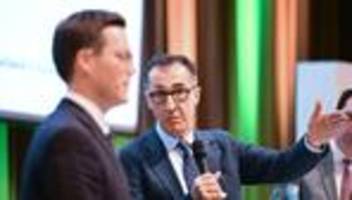 Dreier-Debatte: Özdemir nimmt Hagel wegen Spruch über Schülerin in Schutz