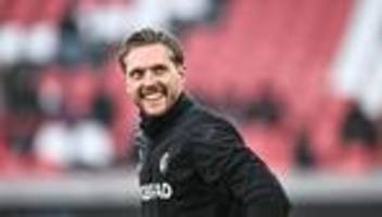fußball-bundesliga: freiburg verlängert mit torhüter und pokal-held müller