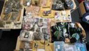 Kriminalität: Schlag gegen mutmaßliche Online-Drogenhändler in Köln