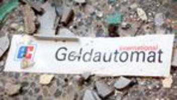 Kriminalität: Spaziergänger findet aufgebrochenen Geldautomaten im Wald