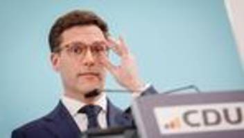 Rehbraune Augen: CDU-Kandidat wegen Spruch über Schülerin in der Kritik