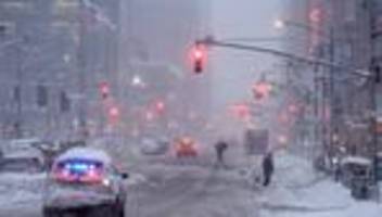 Wetter: US-Ostküste kämpft mit Folgen des Schneesturms