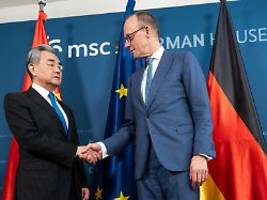 Pekings Wohlwollen ausgeliefert?: Außenwirtschaftskanzler Merz steht in China vor einem Drahtseilakt
