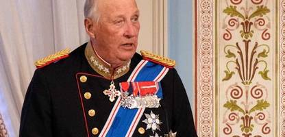 König Harald von Norwegen im Krankenhaus