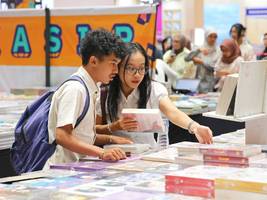 literatur und gen z: warum in asien die begeisterung für bücher wächst