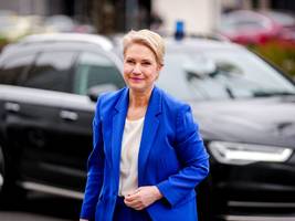 Mecklenburg-Vorpommern: Schwesig sucht Machtkampf mit der Bahn – und zahlt