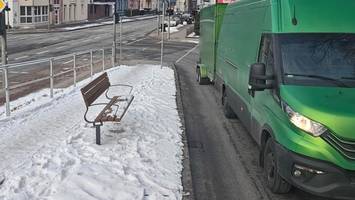 Alle 30 Meter eine Bank am Straßenrand – FDP sieht Schildbürgerstreich