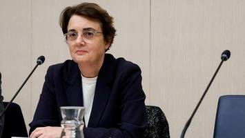 Louvre-Chefin tritt zurück – Macron nimmt Rücktrittsgesuch an