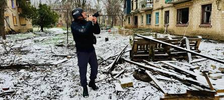 „Dieses Vertrauen ist eine Ehre für mich“: Was unser Kollege als Kriegsreporter in der Ukraine erlebt