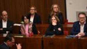 CDU-Fraktion gegen Linke: Antrag gegen Linke gescheitert – Bremer Senatorinnen bleiben