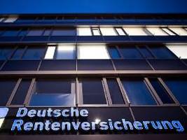 Krankenkasse teurer : Darum gibt es ab März für viele weniger Rente