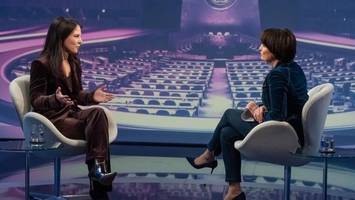 Maischberger konfrontiert Baerbock mit Kritik an ihrer Außenpolitik – die kontert