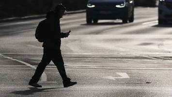 Schwerer Unfall in Großhansdorf: Audi-Fahrer erfasst 14-Jährigen