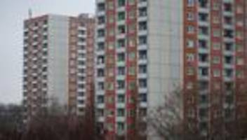 Architektur: Ausstellung beleuchtet Plattenbau in Ost und West