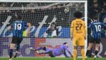 Champions League: Torwart Kobel zu BVB-Aus: Nehme das auf meine Kappe