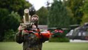 drohnenabwehr: bundestag gibt bundeswehr mehr befugnisse zur drohnenabwehr