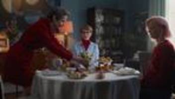 father mother sister brother: bitte kein telefon bei tisch