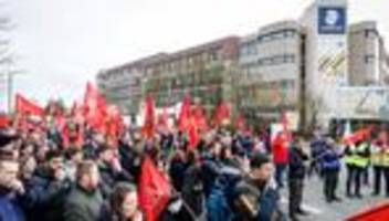 Nürnberg: Demonstration gegen Werksschließungen bei Staedtler