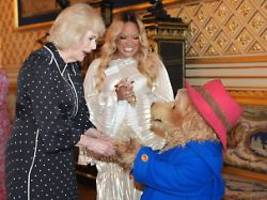 Paddington Bär in Windsor: Königin Camilla hat haarigen Besuch