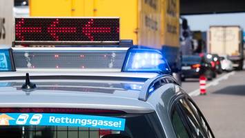 Schwerer Auffahrunfall auf A7 bei Hamburg – ein Mensch kommt ums Leben
